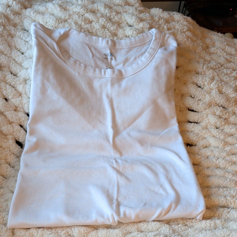 Croft & Barrow White Short Sleeve Tee